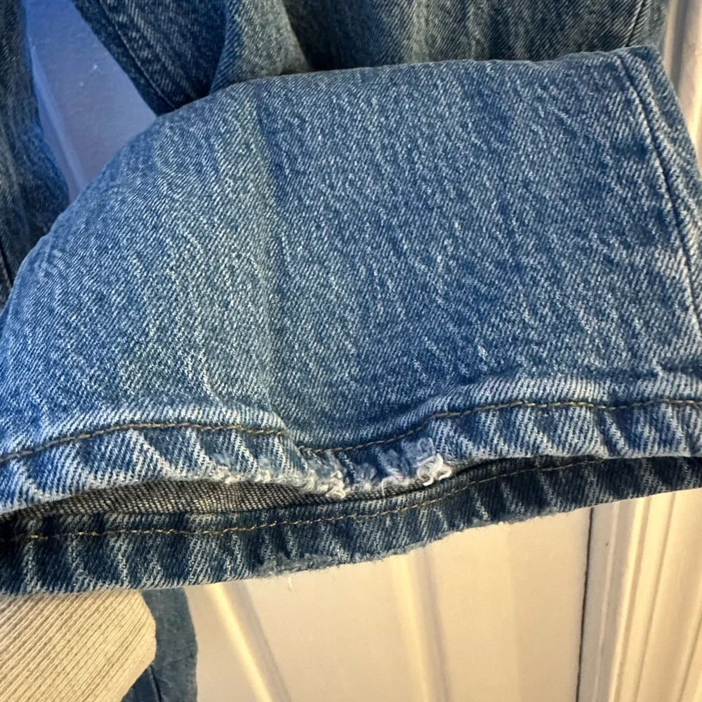 Abercrombie & Fitch Curve Love 90s Straight Ultra High Rise Medium Wash Jeans - Picture 7 of 7